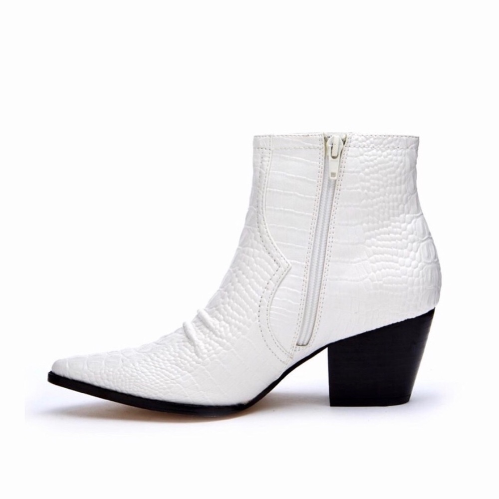 Matisse Devon Snakeskin Print Bootie Western Womens White Size 6 $110
